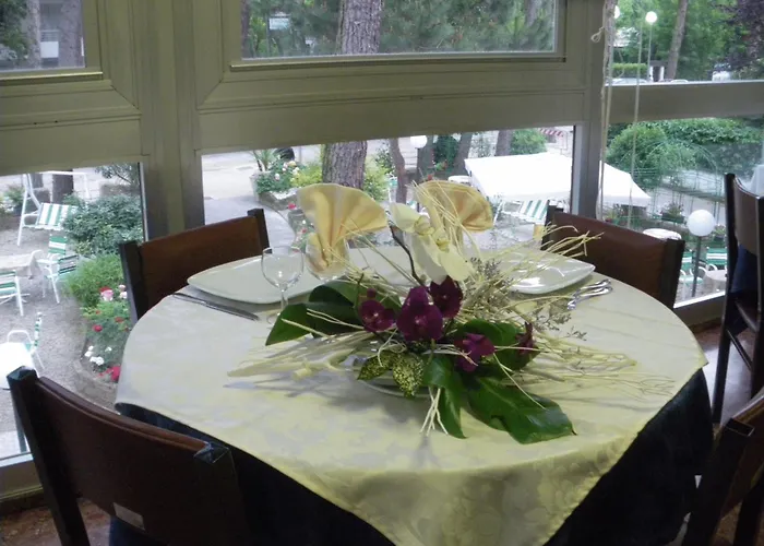 B&B Promenade Hotel Simple